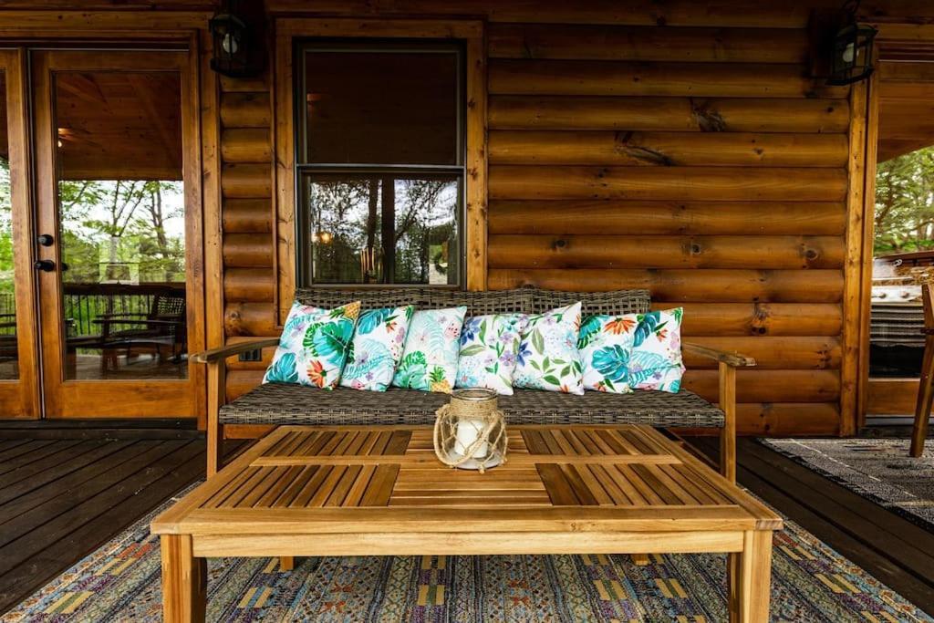 Luxe Family Cabin 8 Min To Downtown Блу-Ридж Экстерьер фото