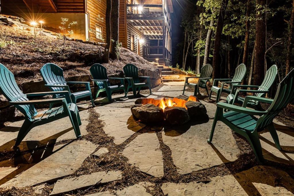 Luxe Family Cabin 8 Min To Downtown Блу-Ридж Экстерьер фото